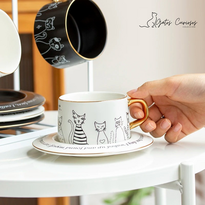 Taza de Cerámica Premium para Café Espresso, Americano, Té. Decorada con Caras de Gatos Curiosos. 250 ML. Blanco