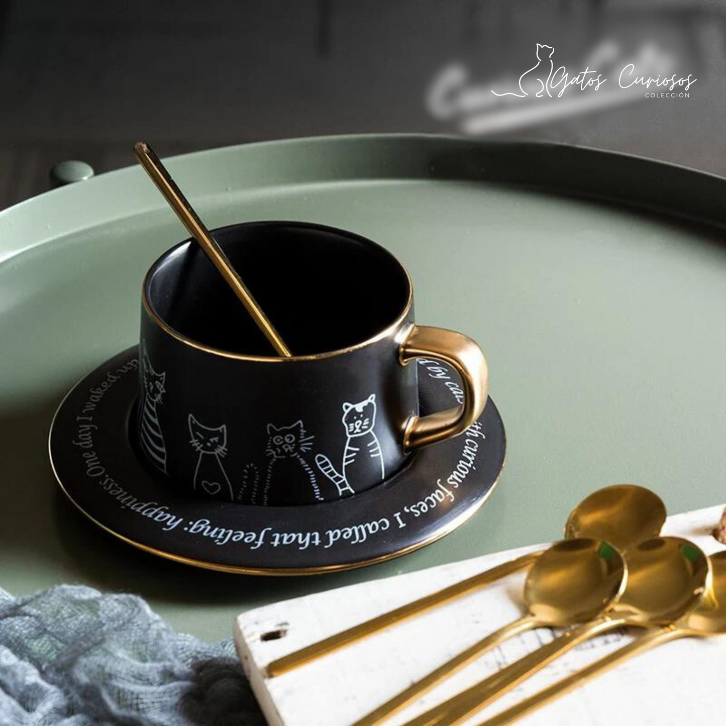 Taza de Cerámica Premium para Café Espresso, Americano, Té. Decorada con Caras de Gatos Curiosos. 250 ML. Negro